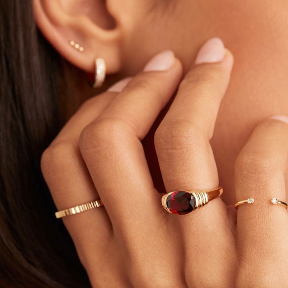 MEJURI heirloom ring in 14k yellow gold + garnet - Picture 4 of 7